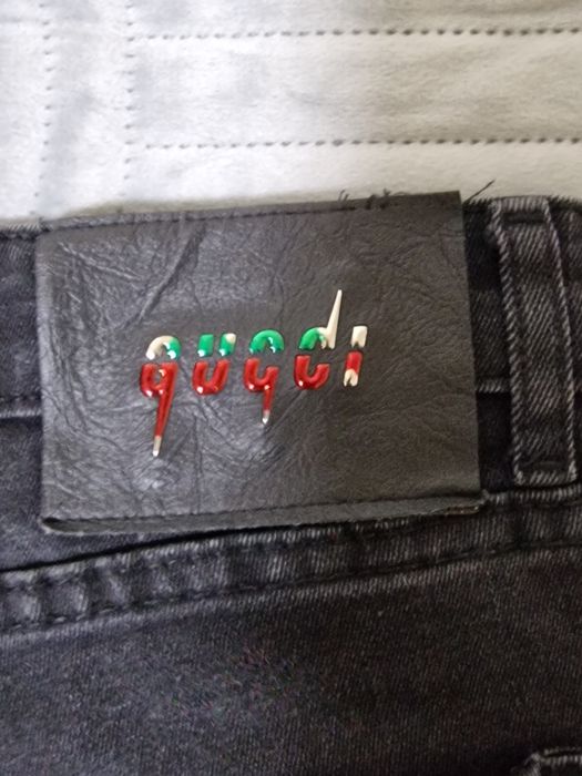 Blugi superbi gucci cu elastan 29