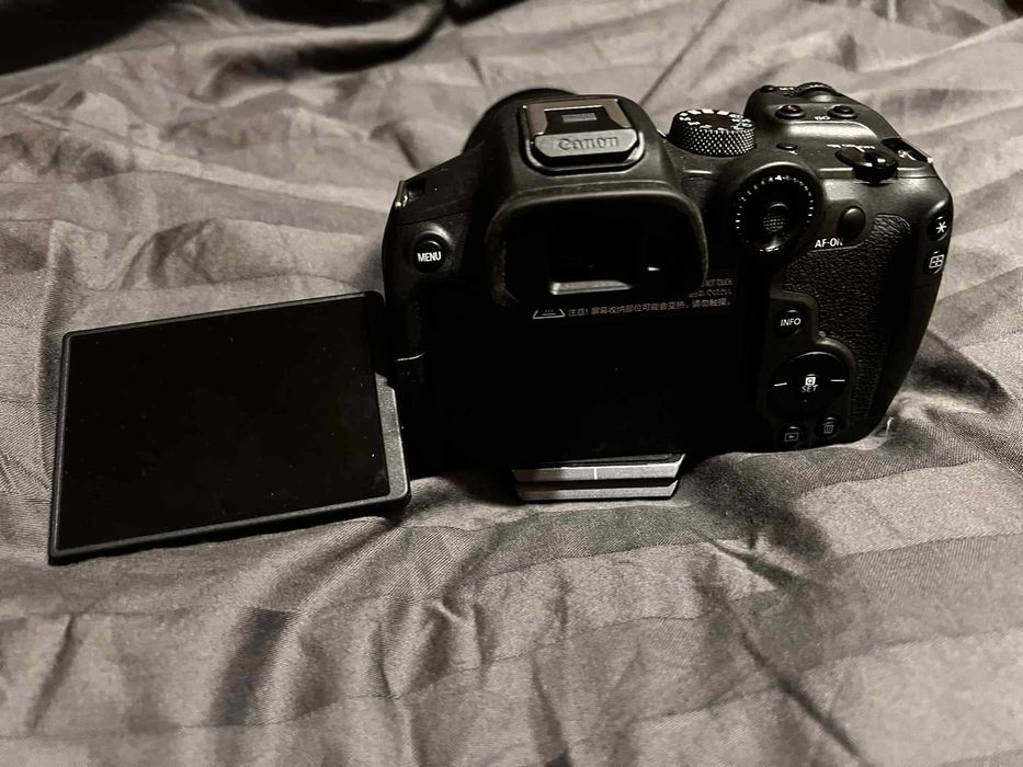 Canon EOS R7 комплект.