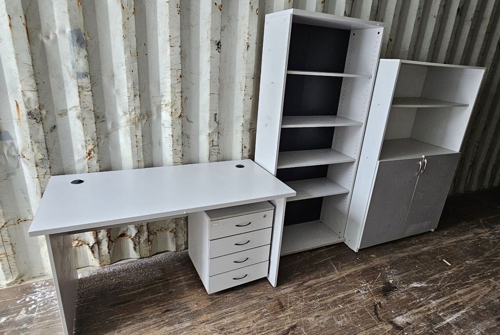 Офисая мебель (комплект)