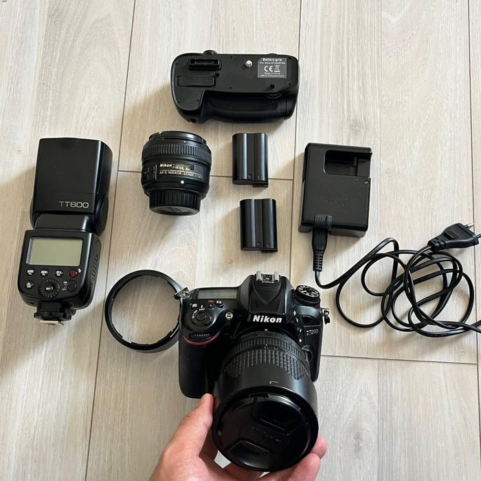 Nikon D7200 с двумя объективами б/у