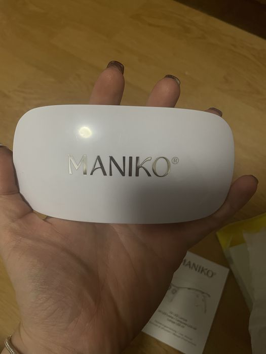 UV/LED лампа за нокти