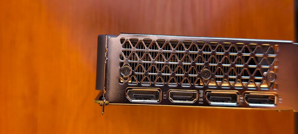 Чисто нова Lenovo NVIDIA GeForce RTX 4060 8GB GDDR6 (Single Fan)