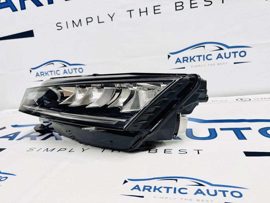 Far stanga led Skoda Octavia 4 dupa 2020 cod 5E4941015