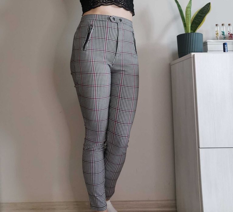 Pantaloni mulati dungi rosu/negru 34/36