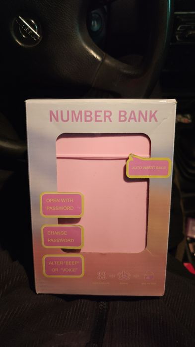 Детская игрушка сейф