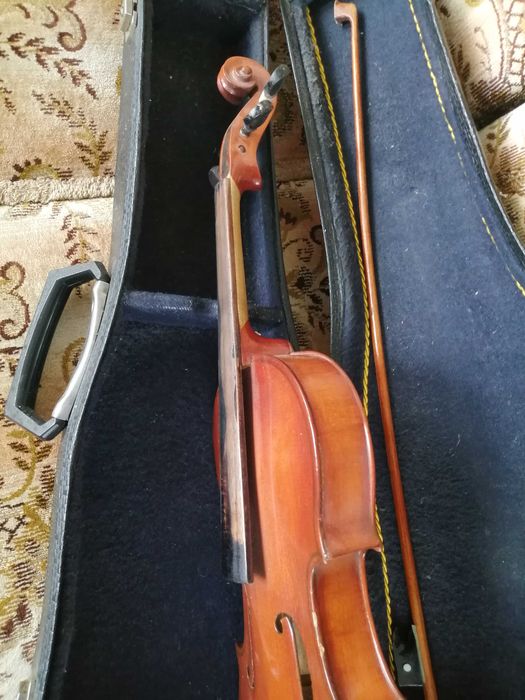 Vioara veche in stare buna