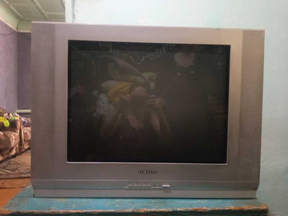 СРОЧНО  Продается телевизор Samsung