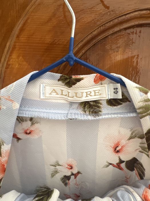 Много летних платьев. Все по 1000,