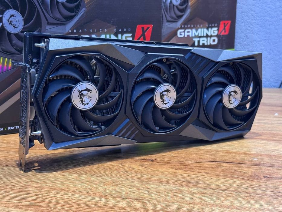 Msi Rtx 3070ti Gaming x trio ideal holatda