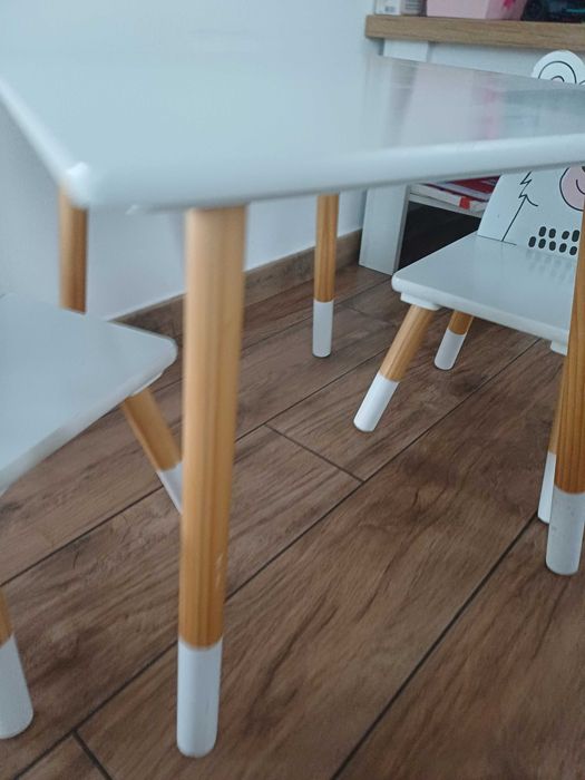 Masa cu doua scaune pentru copil