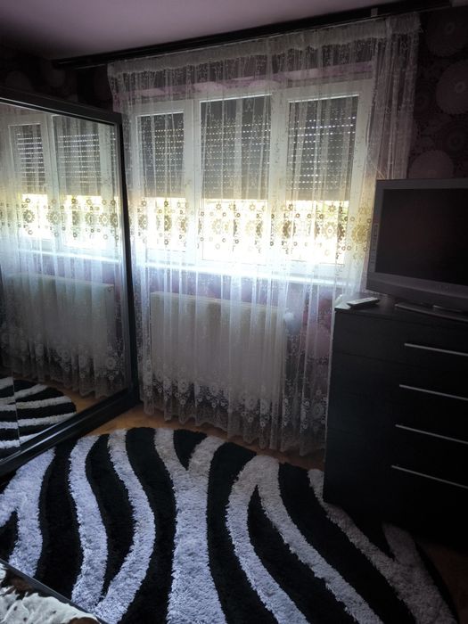 Vind casa curte zona Bucureștii Noi.