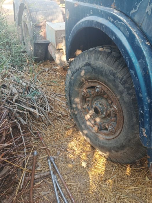 Xar xil razmerdagi balonlar