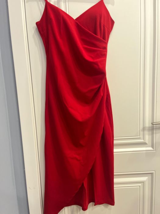 Продам платья на выход