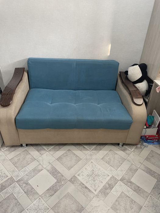Продам диван в хорошем состояний