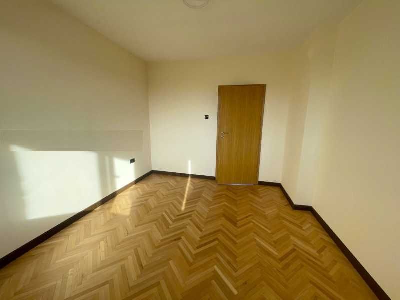 Продава се Тристаен апартамент в Пловдив, Кючук Париж - 51 кв.м за 2451 €/кв.м - Снимка #3