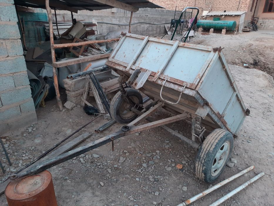 Прицеп сотилади.