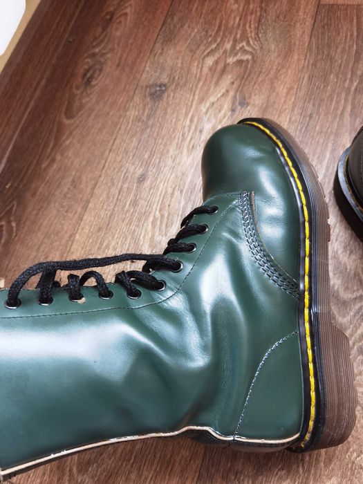 Кубински Dr. Martens made in England