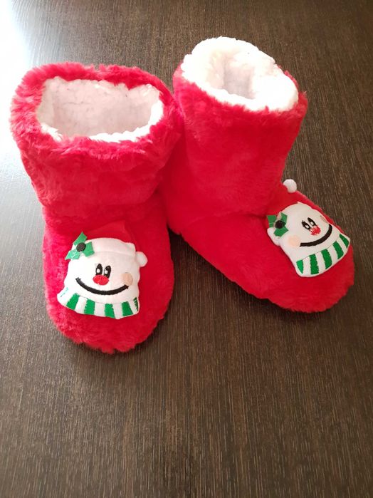 Тапочки новые на 6-8 лет