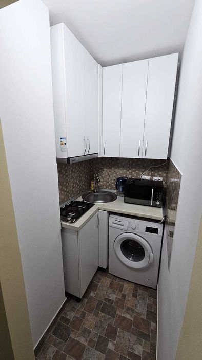 Inchiriez garsoniera Str. Saturn