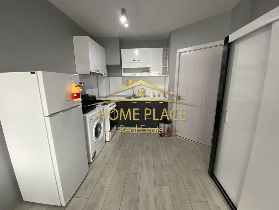 Дава се под наем Двустаен апартамент в Варна, Колхозен пазар - 65 кв.м за 382.5 € - Снимка #1