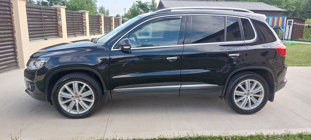 VOLKSWAGEN Tiguan 2014