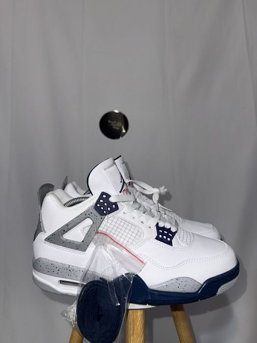 Adidasi Air jordan 4 albi 40, 44.5