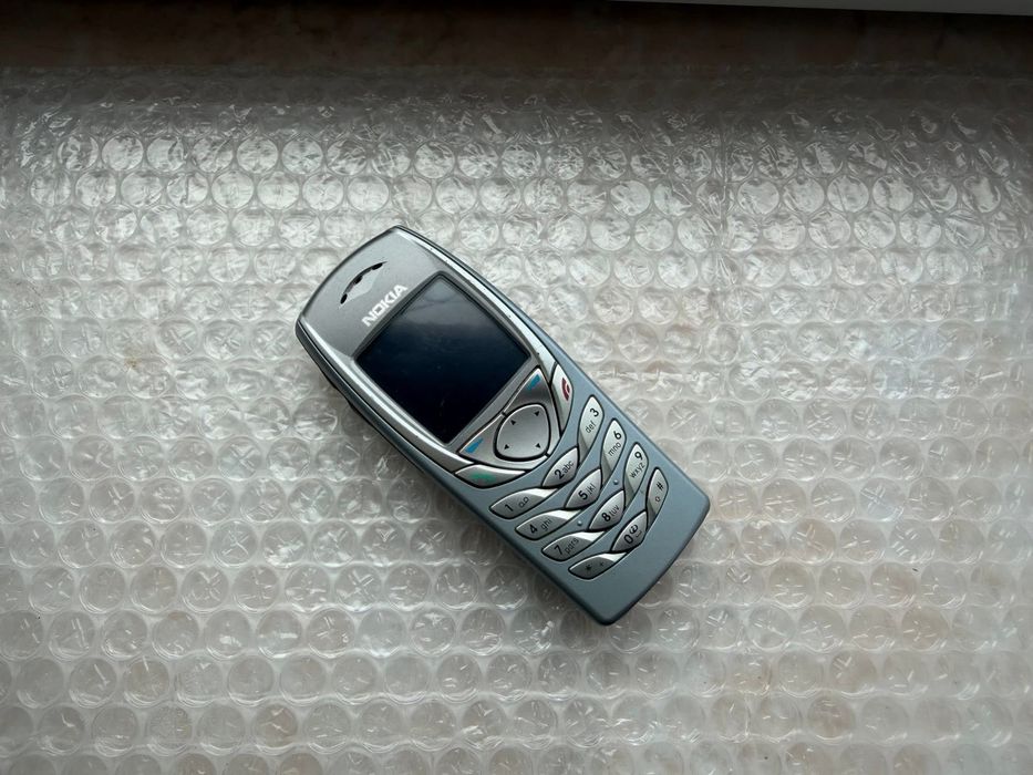 Nokia 6100 in stare foarte  buna! De colectie!