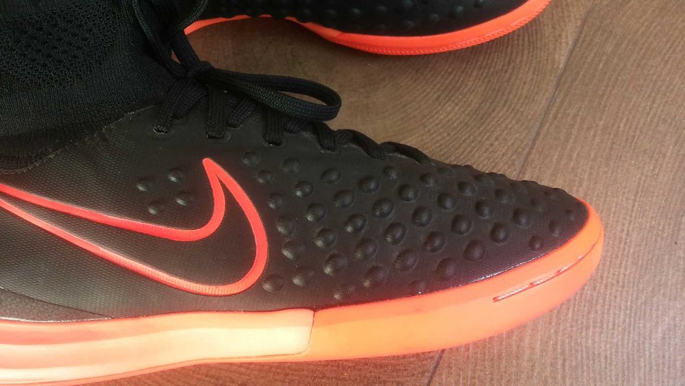 NIKE MAGISTAX Astro Turf размер EUR 36 обувки 380-14-S
