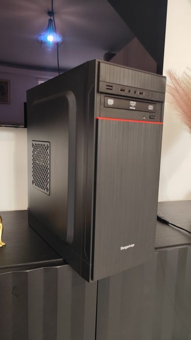 Unitate pc i3 9100f ssd 256 8gb ddr4 win10