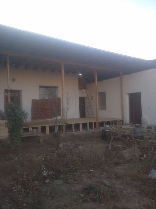 yangiariq markazida 7 sotix Hovli sotiladi