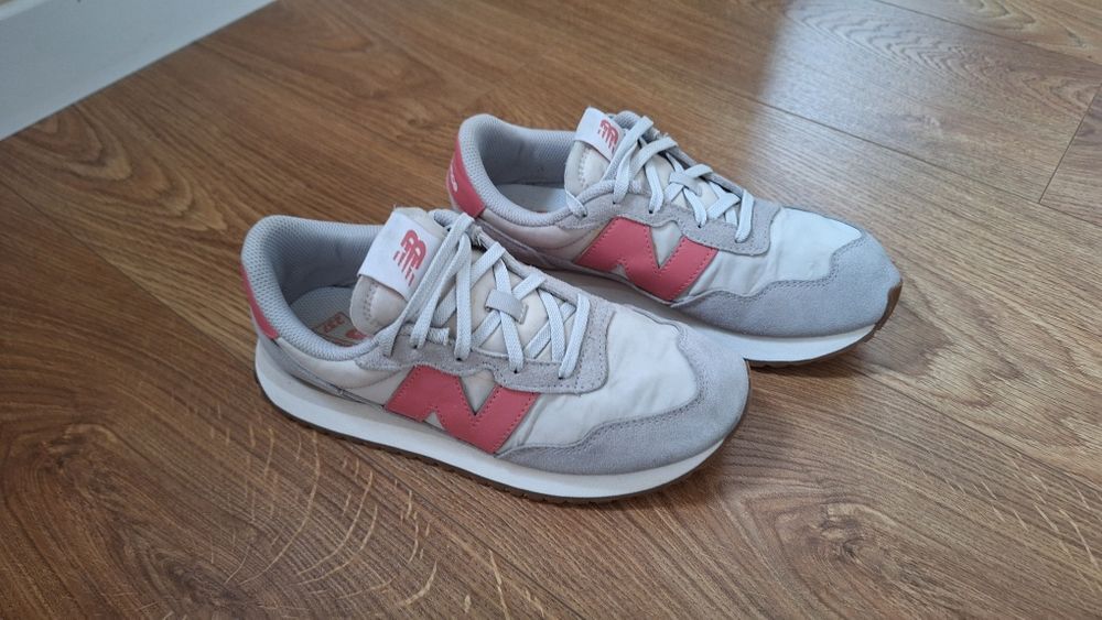 New balance маратонки 237