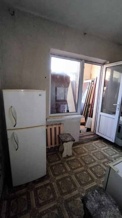 Продаётся 1-комнатная квартира 105-серии. 21 МКР - КАРАСУ. Этаж 5/5.