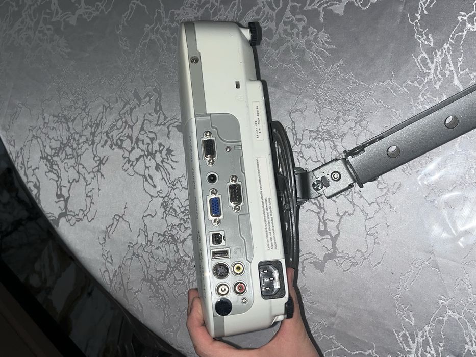 Epson EB-X11 проэктор