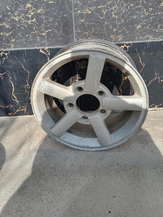 2 штук Диска на нива R16