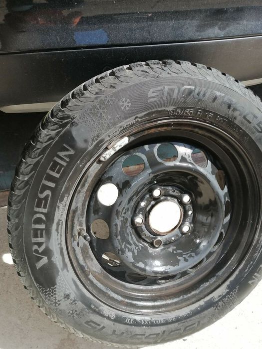 4 Зимни гуми с джанти за BMW