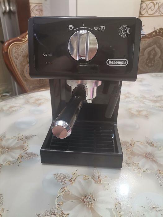 Продам кофеварку.