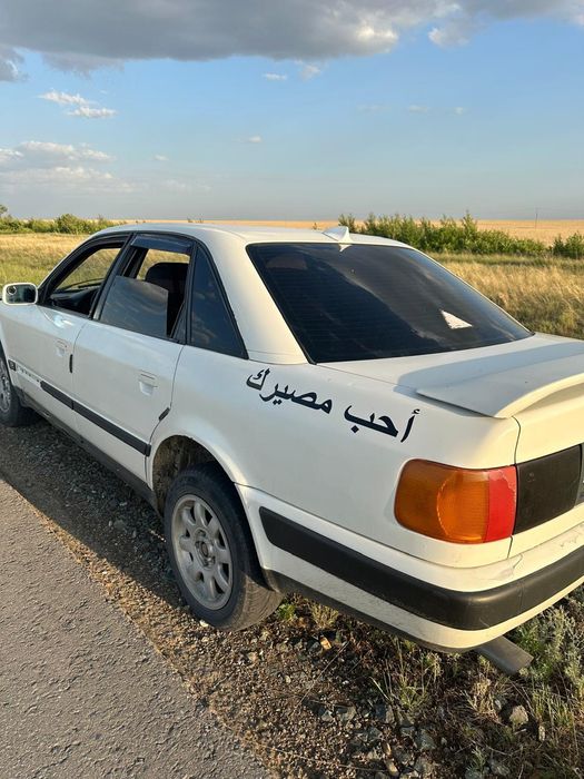 Срочно продам ауди 100 с4