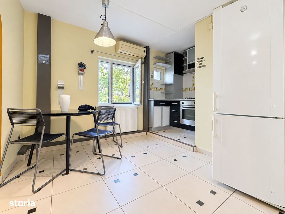 3 camere, decomandat, 2 băi, 2 balcoane, etaj 1 - zona Lidia