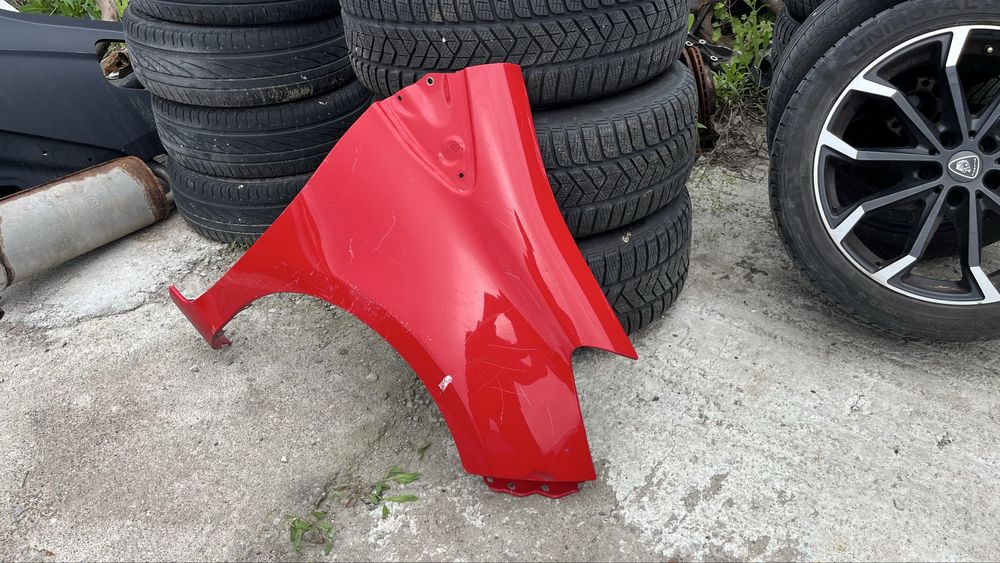 Десен и ляв калник Toyota Yaris 2011-2020