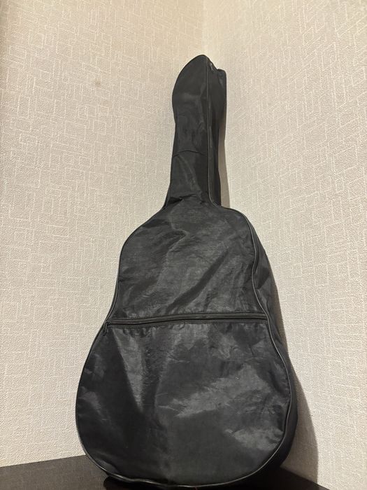 Гитара акустика в хорошем состояние