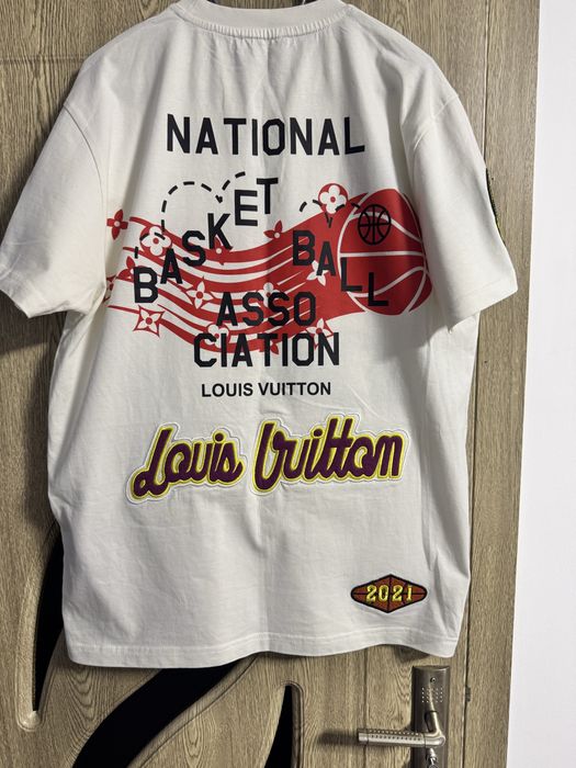 Tricou Luis Vuitton x NBA, 2021, editie limitată, in stare foarte buna