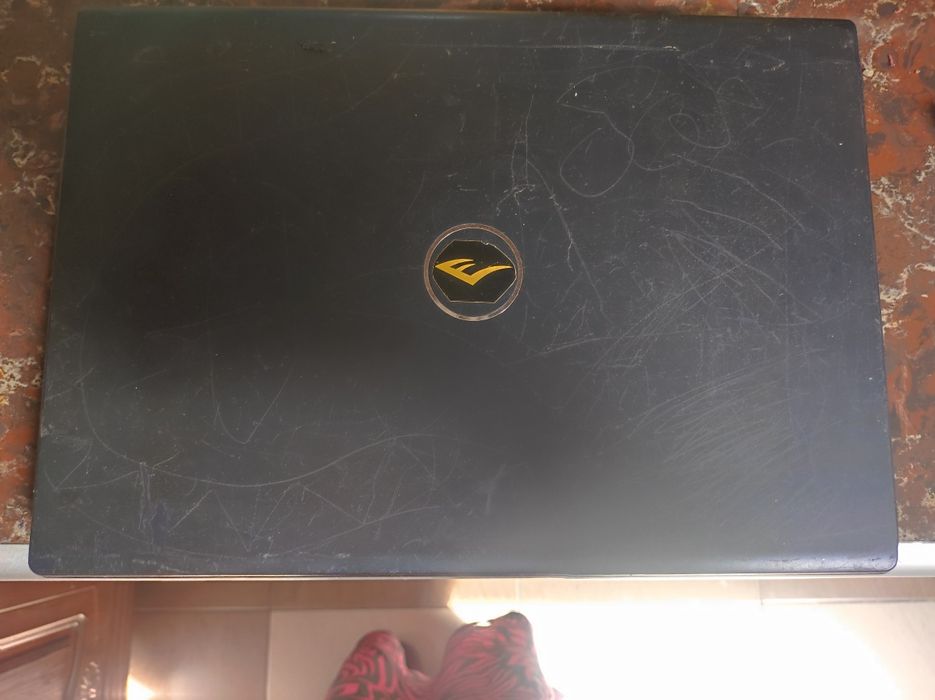 Нодбук Dell  не работает можно подчинить