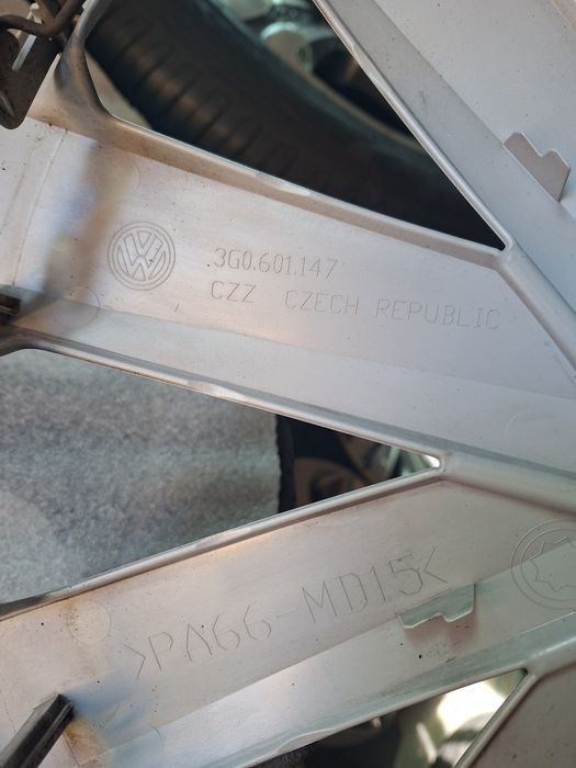 16" Оригинални тасове комплект Volkswagen