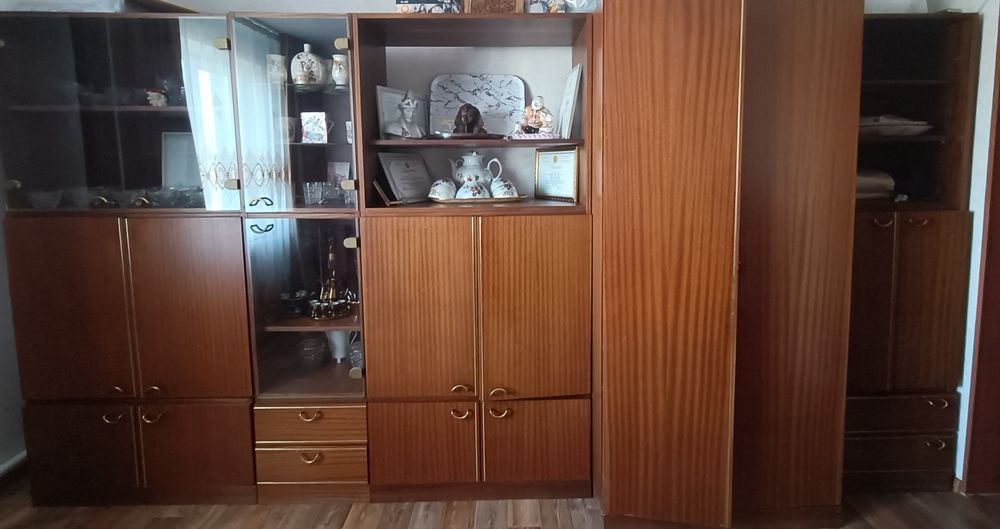 Стенка в зал (гостиную)