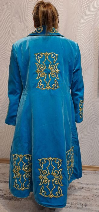 Красивый камзол.