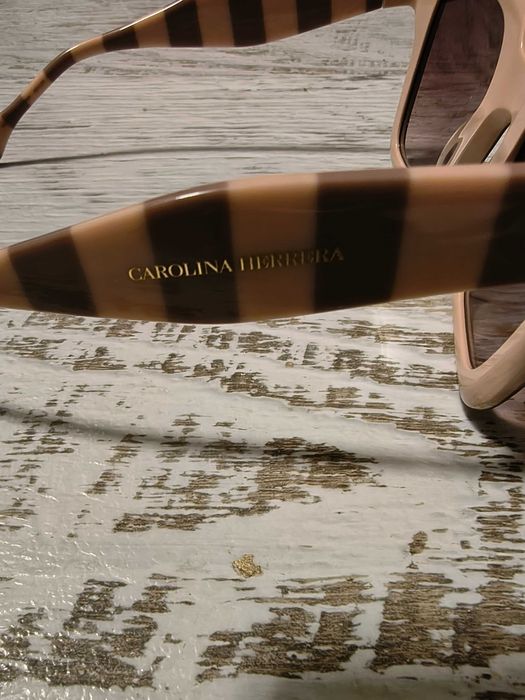 Дамски слънчеви очила Carolina Herrera