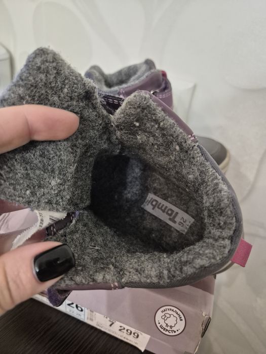 Продам осенние ботинки для девочки