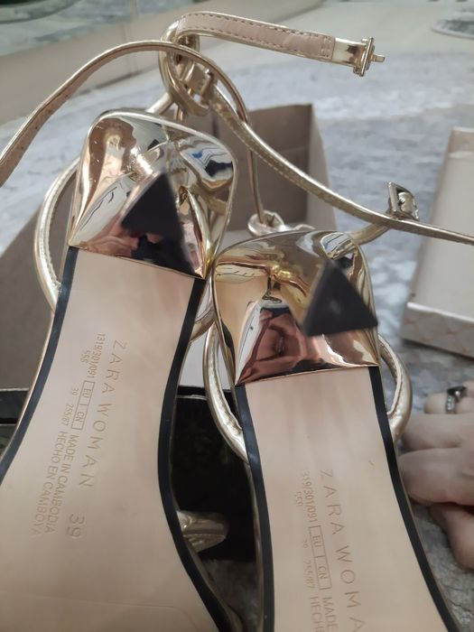 Брендовый обувь ZARA