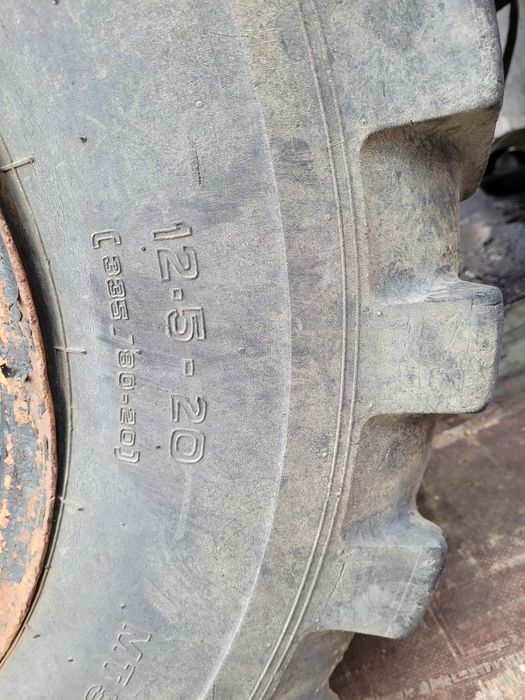 Anvelope buldoexcavator 12.5r20,16.9-28,18.4-26