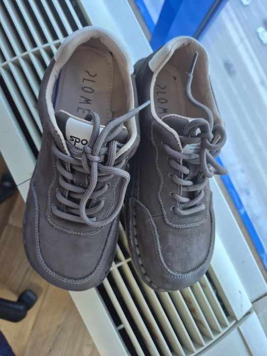 Кроссовки размер 38